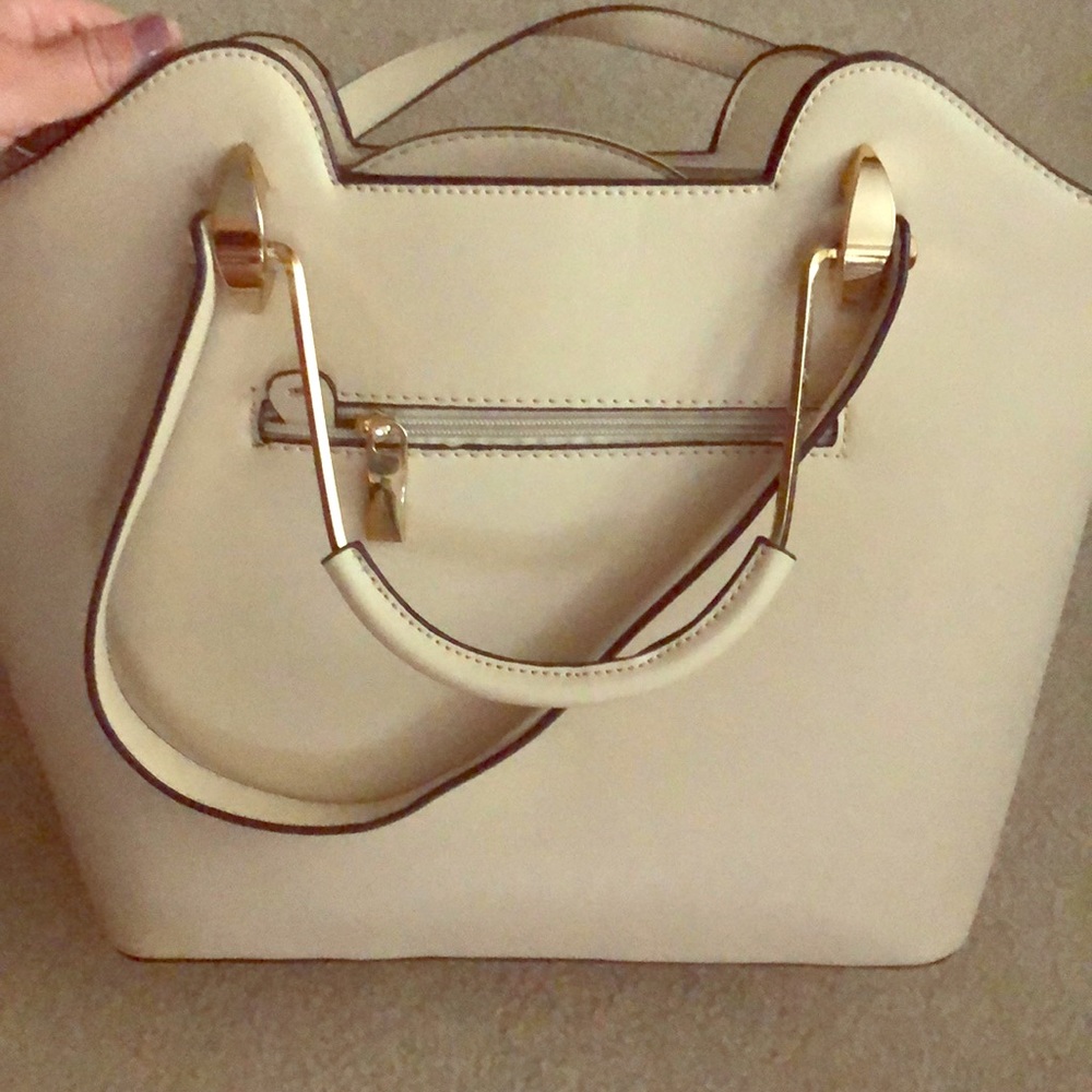 Double Purse.
